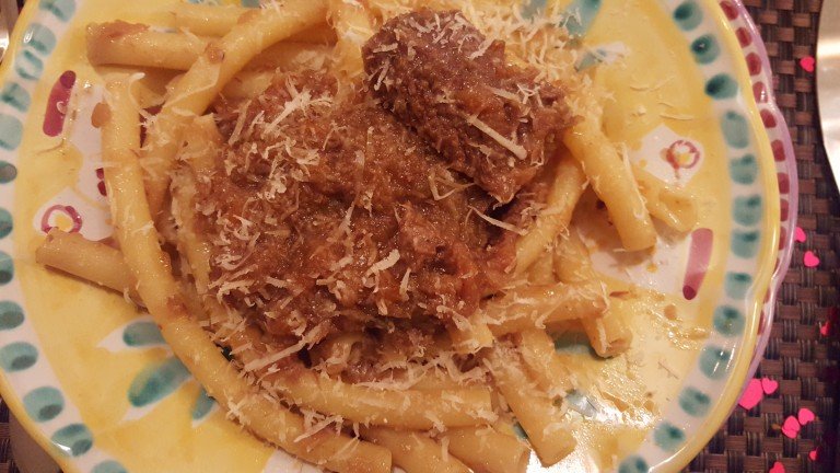 Dish of ragu' alla genovese.