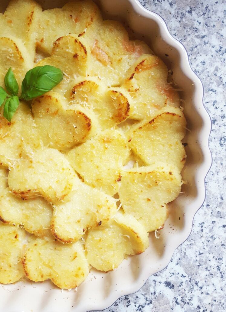 Gnocchi alla romana con salmone – semolina gnocchi with smoked salmon - Coochinando